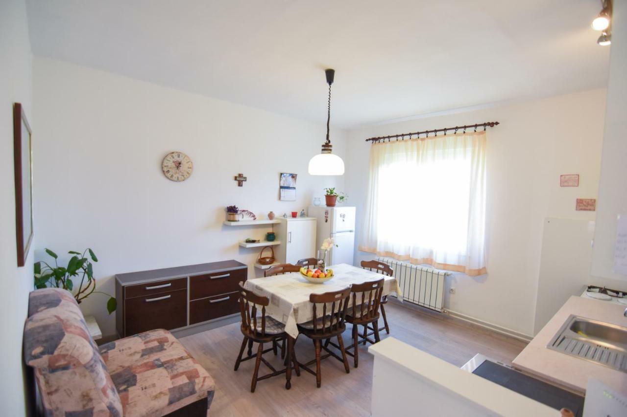 F-Holiday Apartment Zadar Ngoại thất bức ảnh